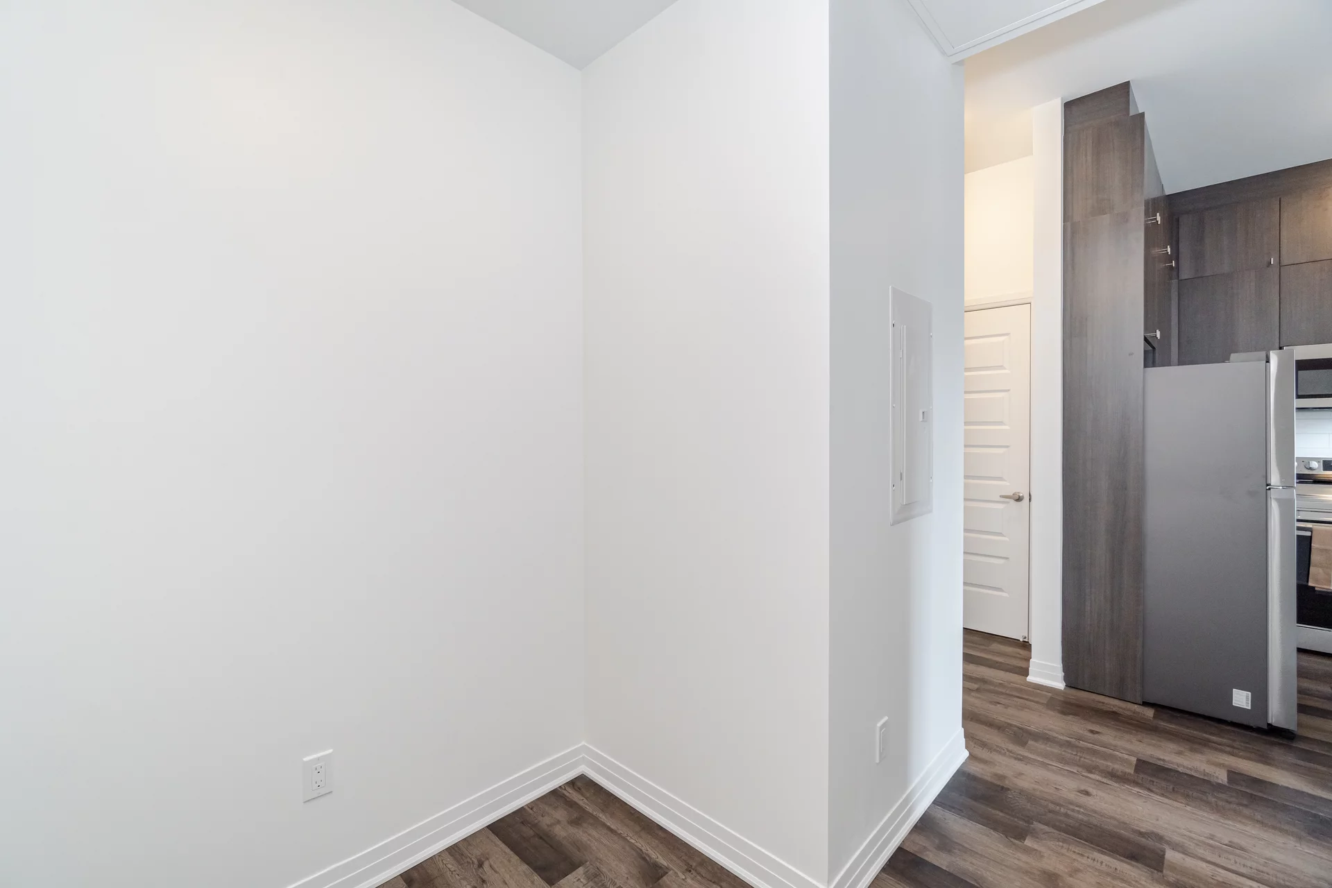 #605-460 Gordon Krantz Avenue, Milton - photo 19