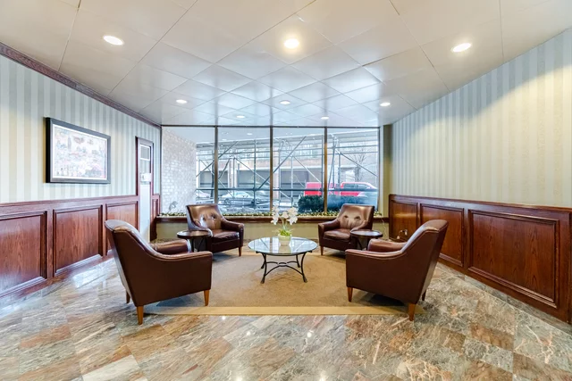 #703-1055 Bay Street, Toronto - photo 8