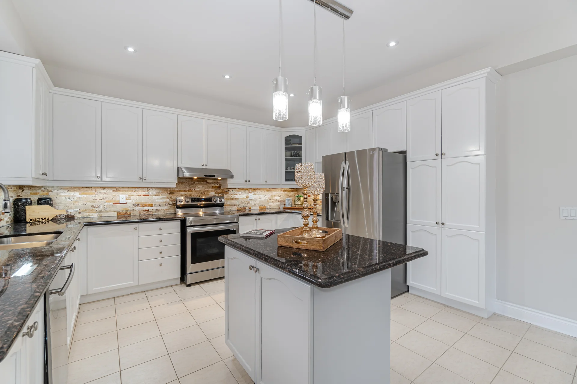 35 Louvre Circle, Brampton - photo 31