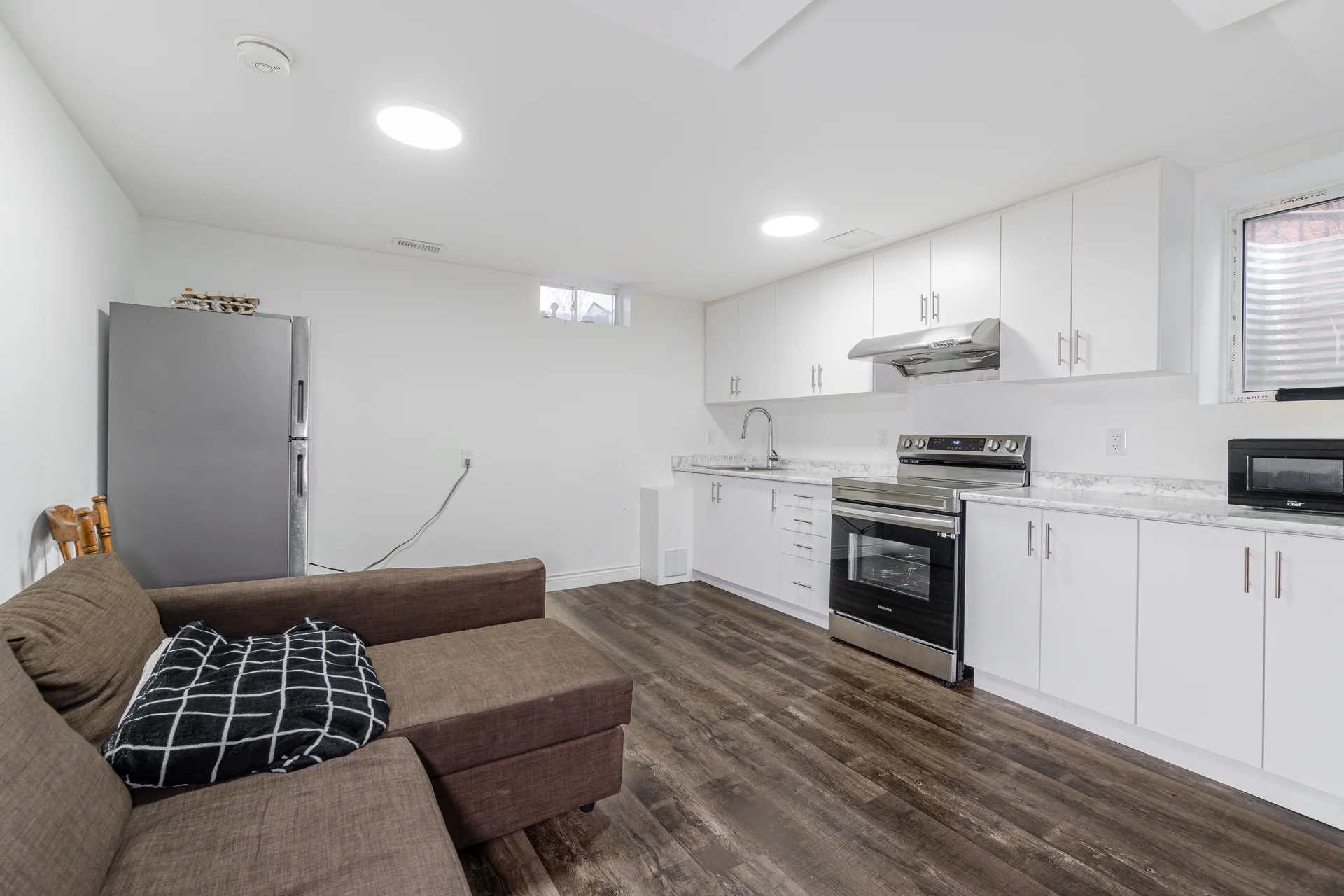 35 Louvre Circle, Brampton - photo 87