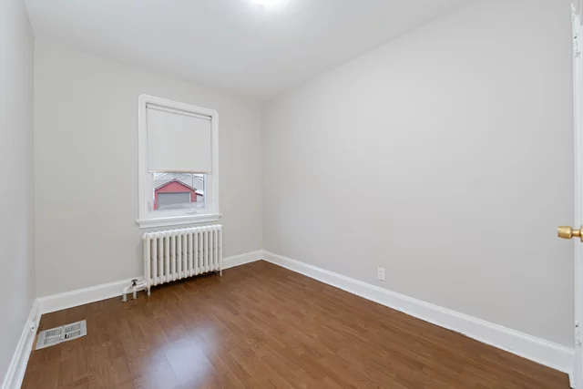 198 Gloucester Grove, Toronto - photo 26