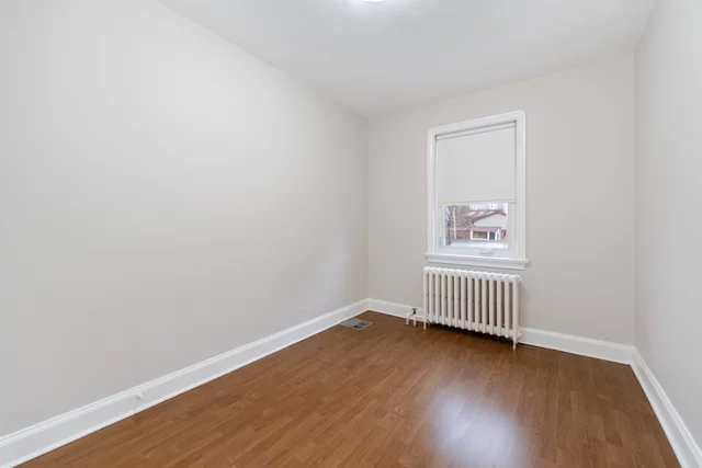 198 Gloucester Grove, Toronto - photo 27
