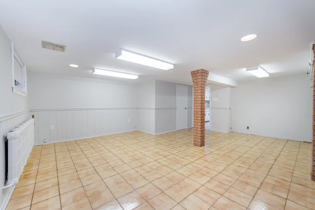 198 Gloucester Grove, Toronto - photo 45