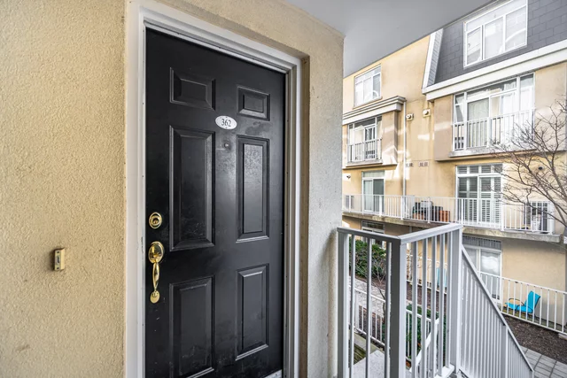 #362-32 Stadium Road, Toronto - photo 4