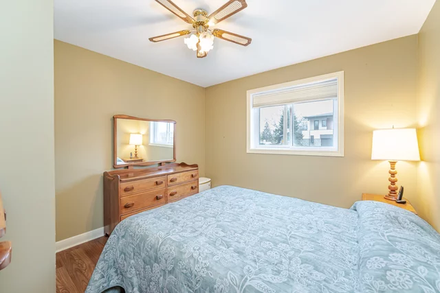 1332 Fisher Avenue, Burlington - photo 21