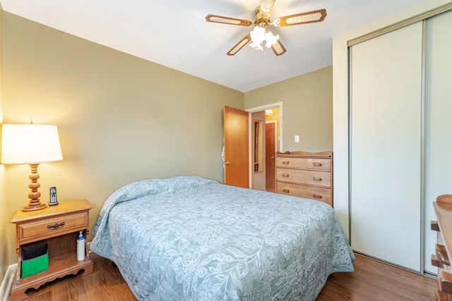 1332 Fisher Avenue, Burlington - photo 22