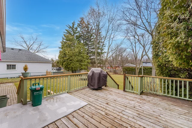 1332 Fisher Avenue, Burlington - photo 40