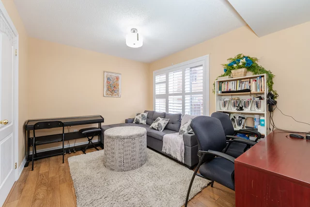 9 Hobart Gardens, Brampton - photo 8