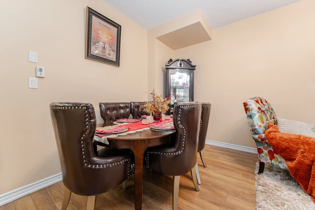 9 Hobart Gardens, Brampton - photo 20
