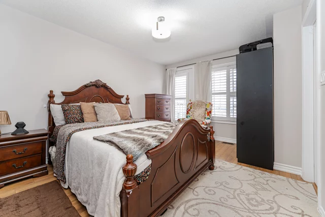9 Hobart Gardens, Brampton - photo 26