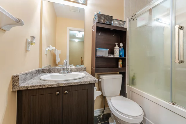 9 Hobart Gardens, Brampton - photo 33