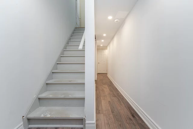9 Hobart Gardens, Brampton - photo 35