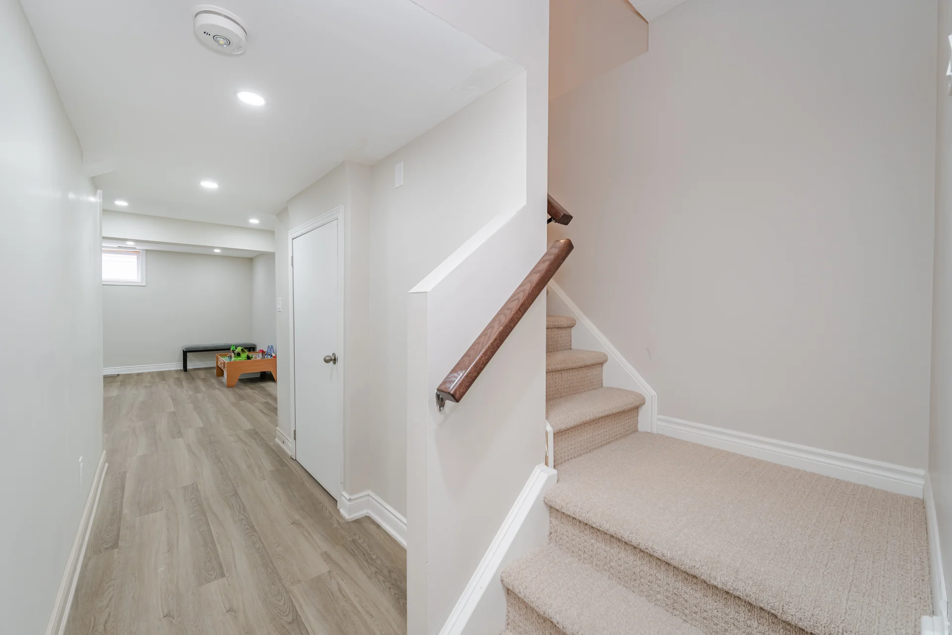 19 Summerfield Drive, Guelph - photo 33