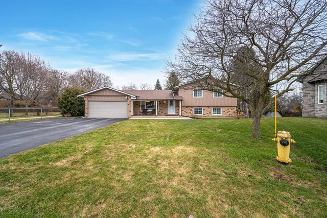 57 Hambly Avenue, King City - photo 3