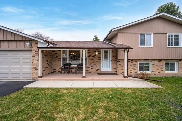57 Hambly Avenue, King City - photo 4