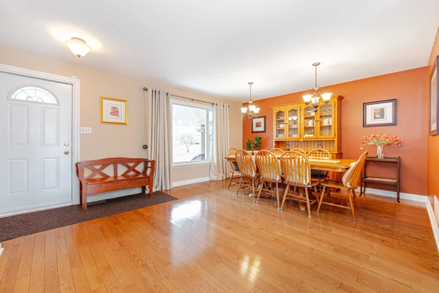 57 Hambly Avenue, King City - photo 7