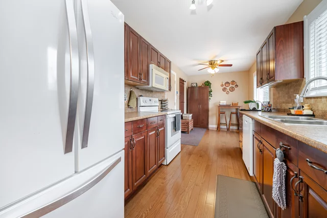 57 Hambly Avenue, King City - photo 15