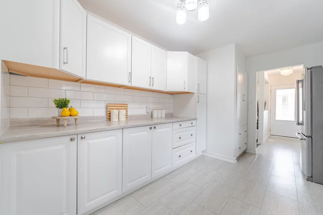 114 Martindale Street, Oshawa - photo 18
