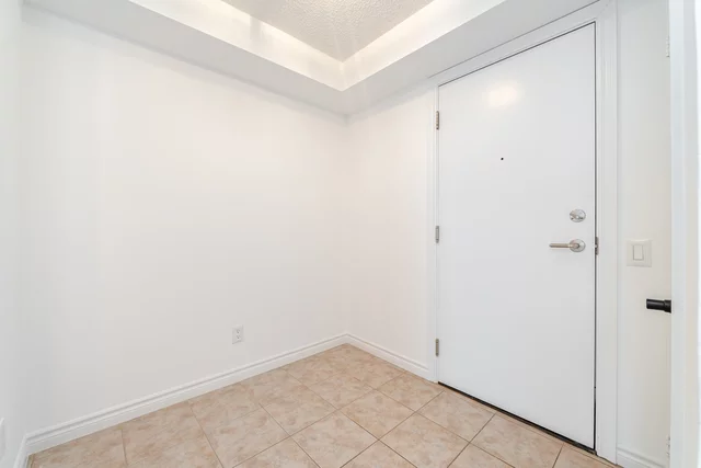 #819-5233 Dundas Street West, Etobicoke - photo 8