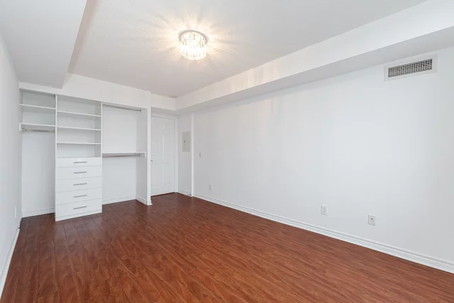 #819-5233 Dundas Street West, Etobicoke - photo 22