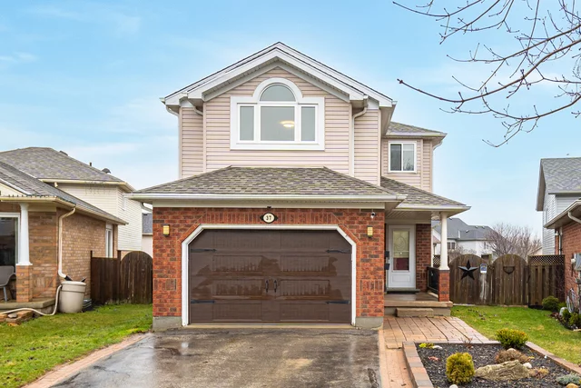 37 Biscayne Crescent, Orangeville - photo 1
