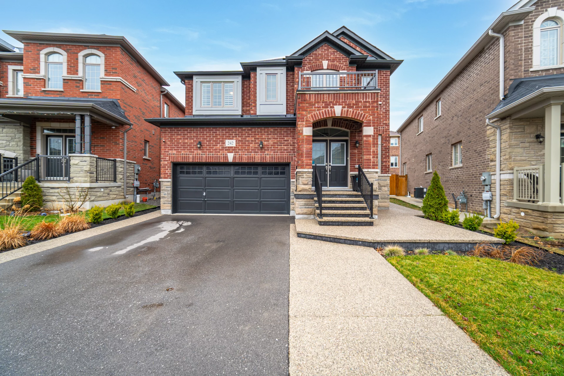 242 Humphrey Street, Waterdown - photo 2