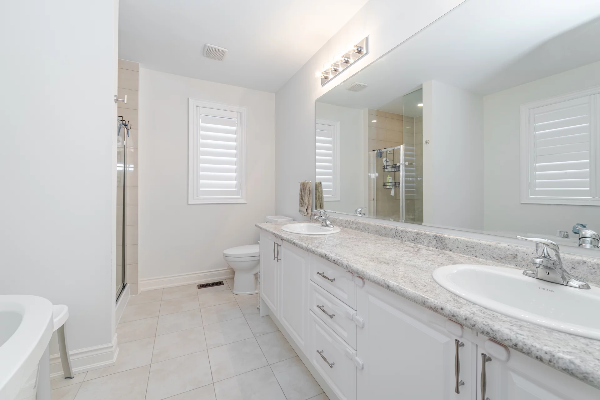242 Humphrey Street, Waterdown - photo 25