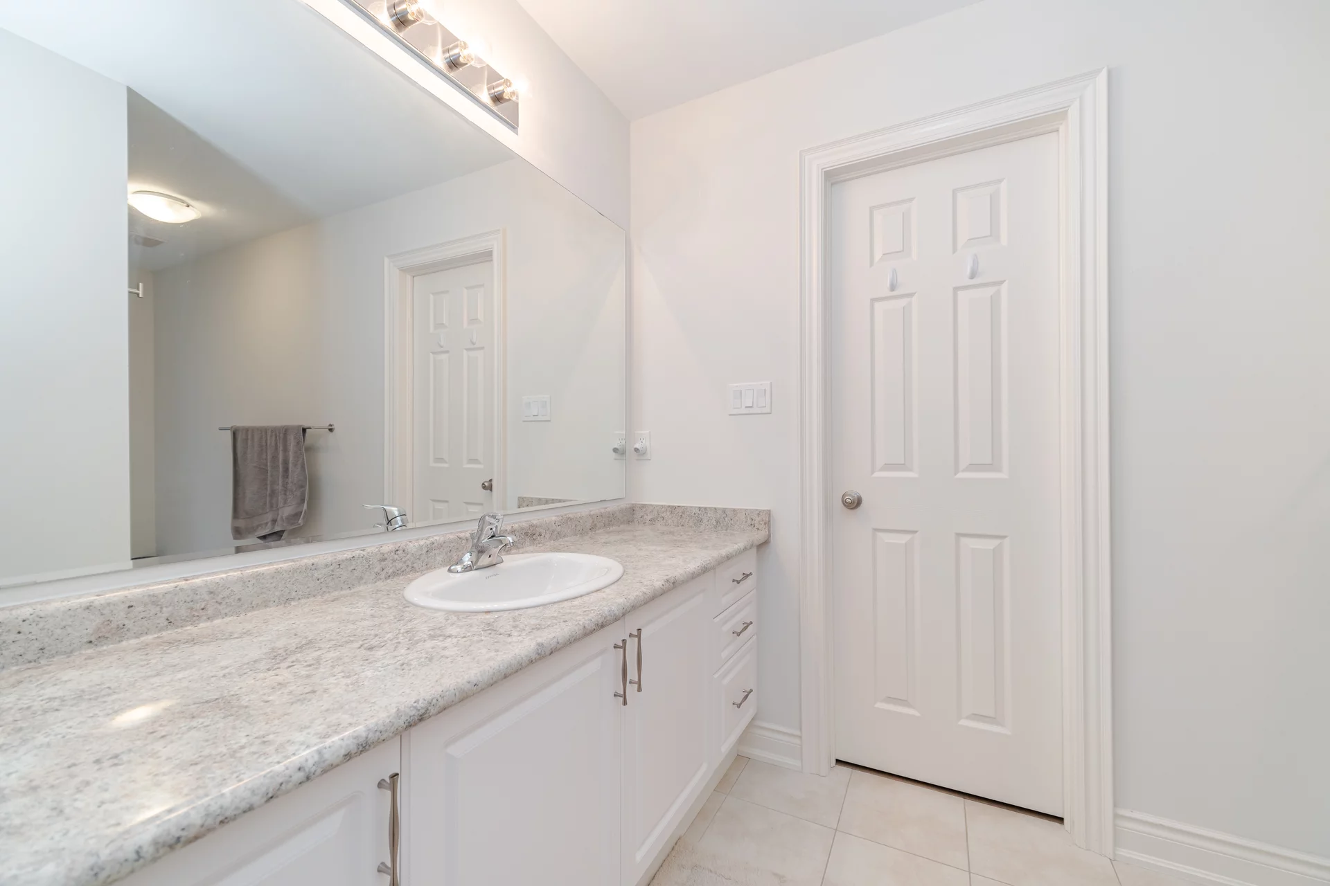 242 Humphrey Street, Waterdown - photo 29