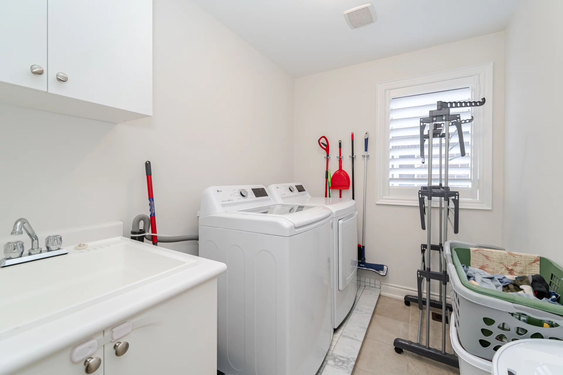 242 Humphrey Street, Waterdown - photo 33