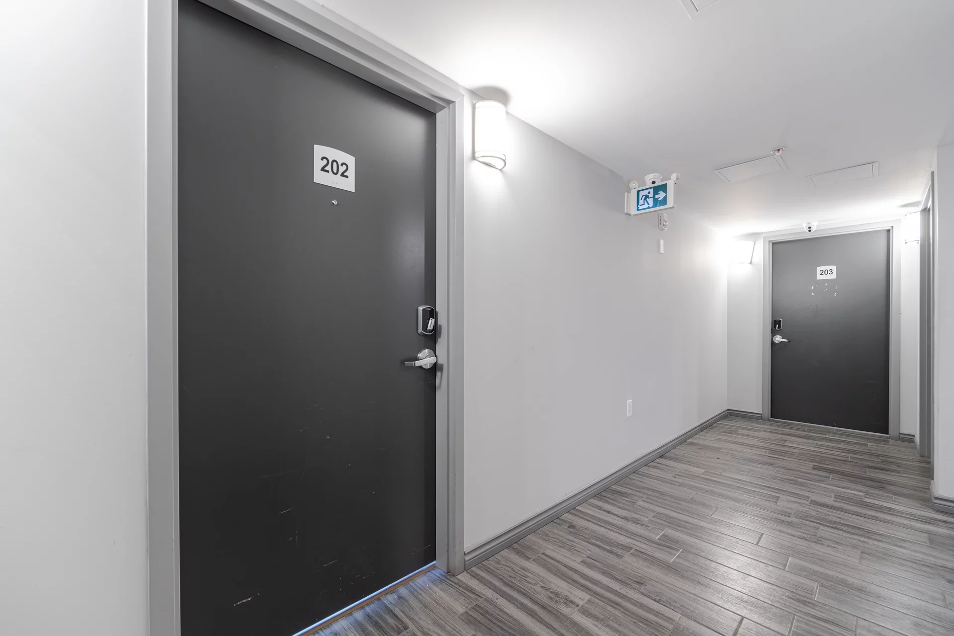 #202-275 Larch Street, Waterloo - photo 4