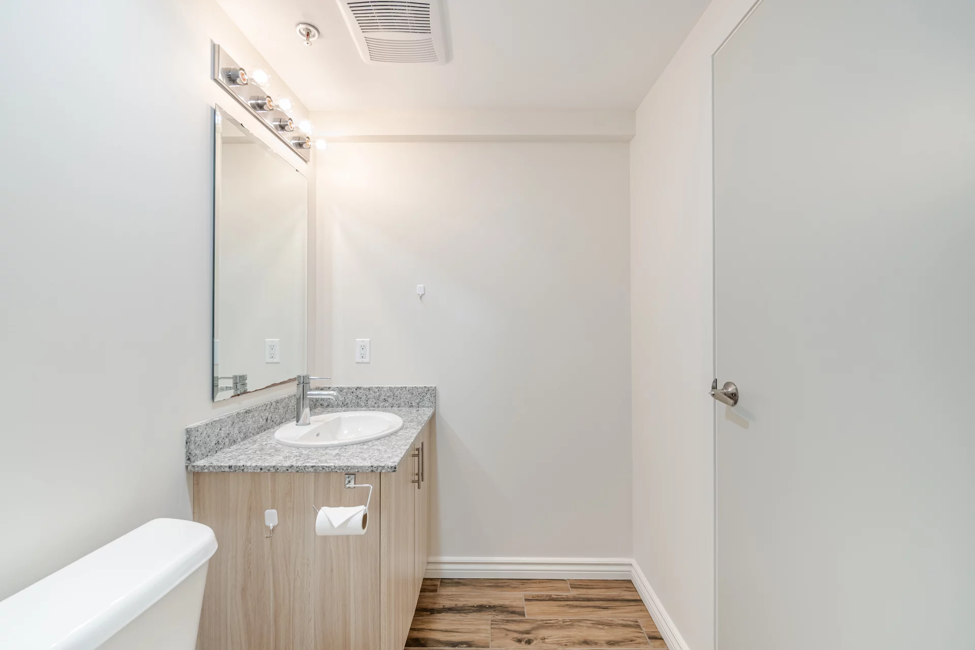 #202-275 Larch Street, Waterloo - photo 23
