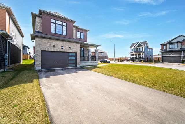 129 Explorer Way, Thorold - photo 4