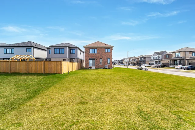129 Explorer Way, Thorold - photo 45
