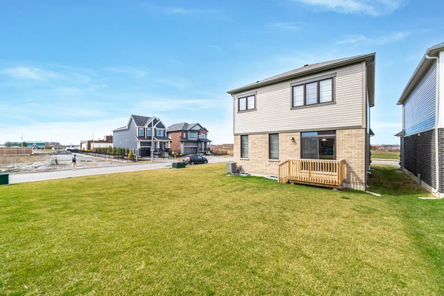 129 Explorer Way, Thorold - photo 48