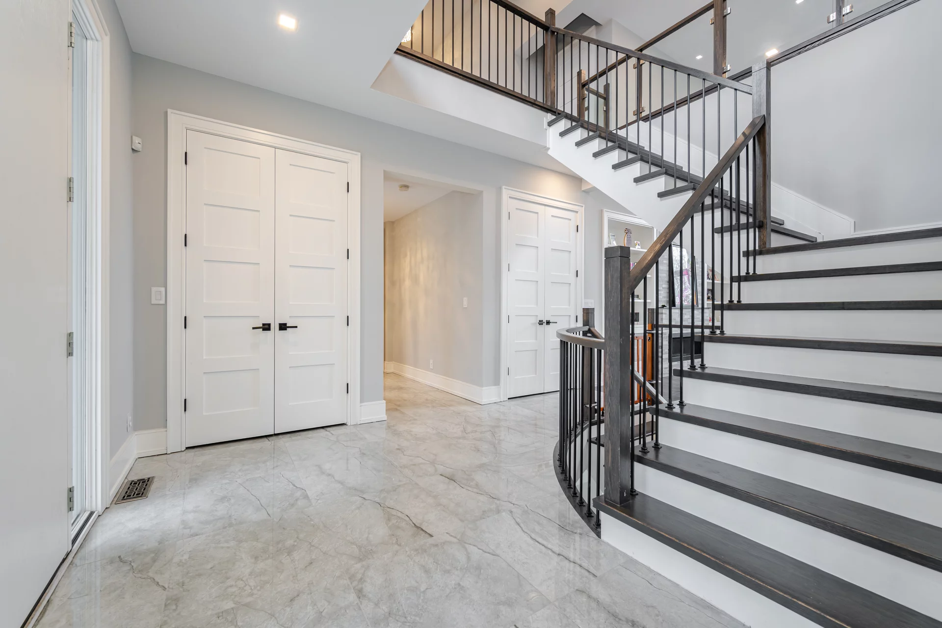 84 Sackville Street, Bolton - photo 9