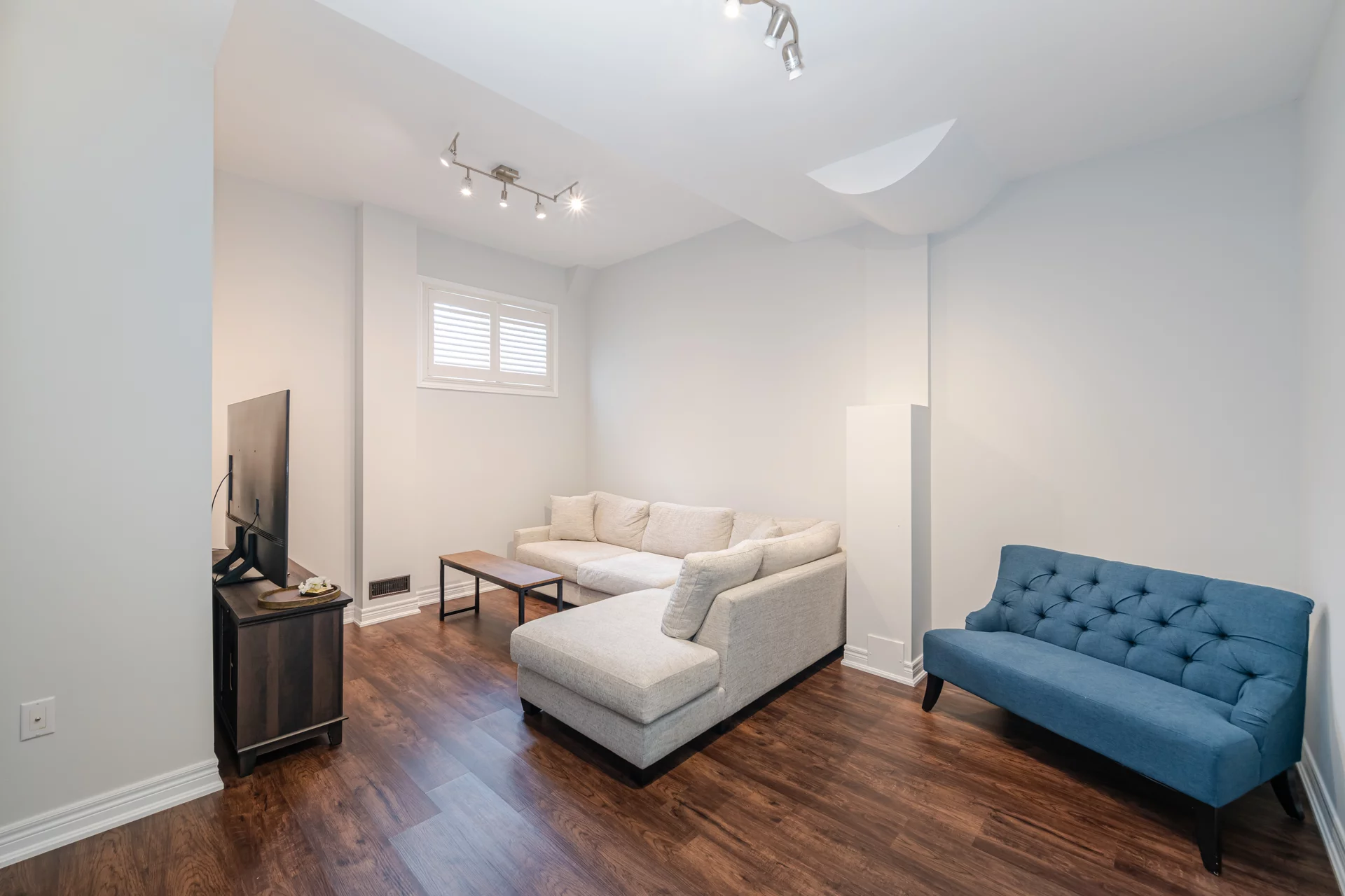 3466 Eglinton Avenue West, Mississauga - photo 43