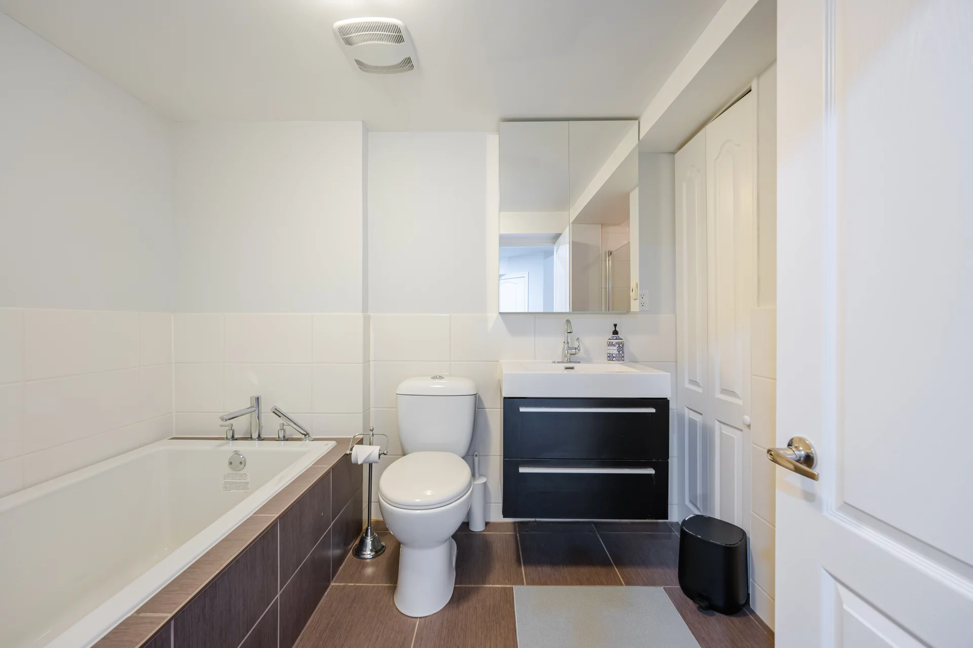 3466 Eglinton Avenue West, Mississauga - photo 49