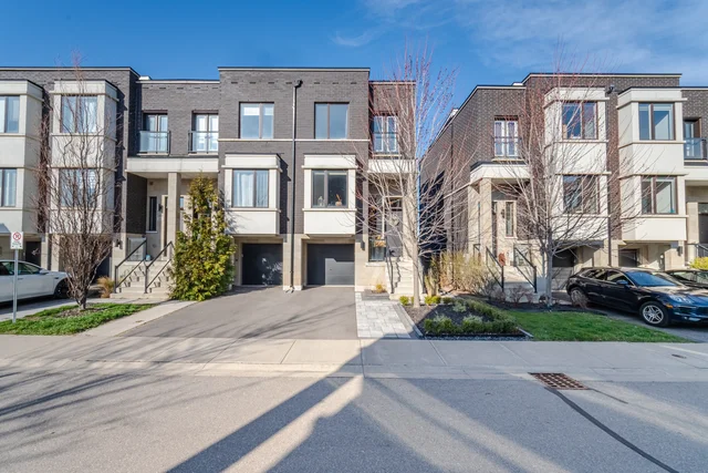 270 Vellwood Common, Oakville - photo 2