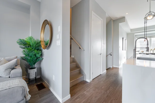 270 Vellwood Common, Oakville - photo 24