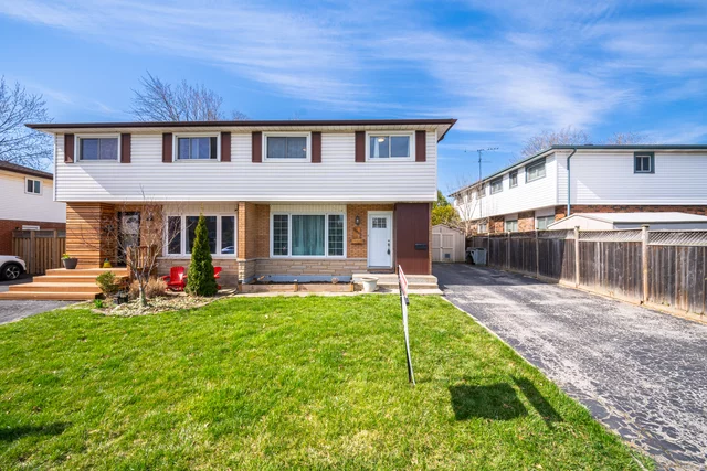 1300 Nottingham Avenue, Burlington - photo 2