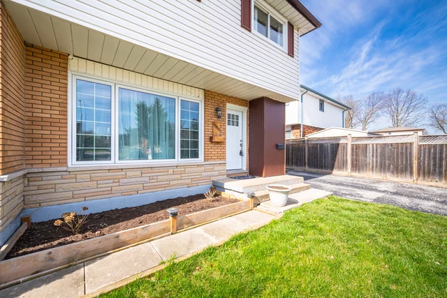 1300 Nottingham Avenue, Burlington - photo 4