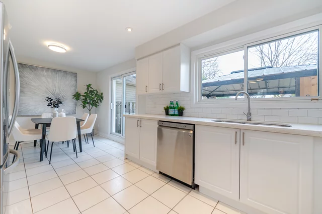 1300 Nottingham Avenue, Burlington - photo 14