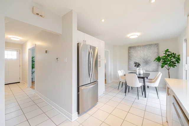 1300 Nottingham Avenue, Burlington - photo 16
