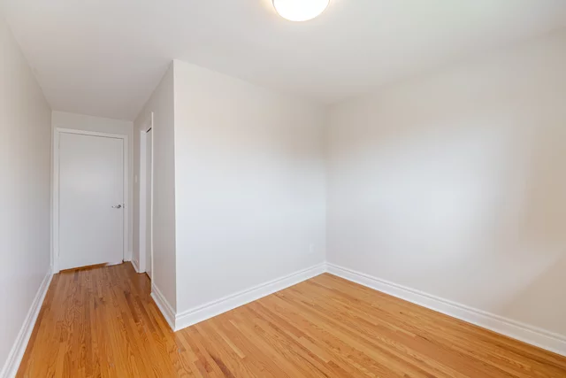 1300 Nottingham Avenue, Burlington - photo 25