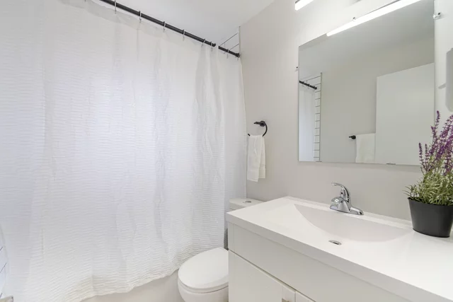 1300 Nottingham Avenue, Burlington - photo 28