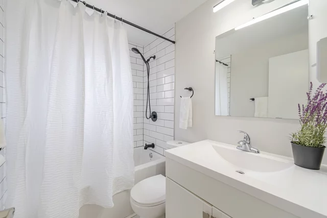 1300 Nottingham Avenue, Burlington - photo 29