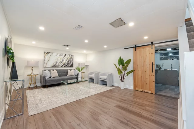 1300 Nottingham Avenue, Burlington - photo 33