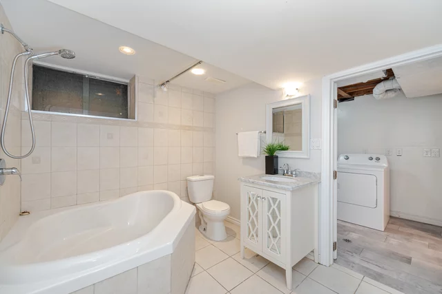 1300 Nottingham Avenue, Burlington - photo 37