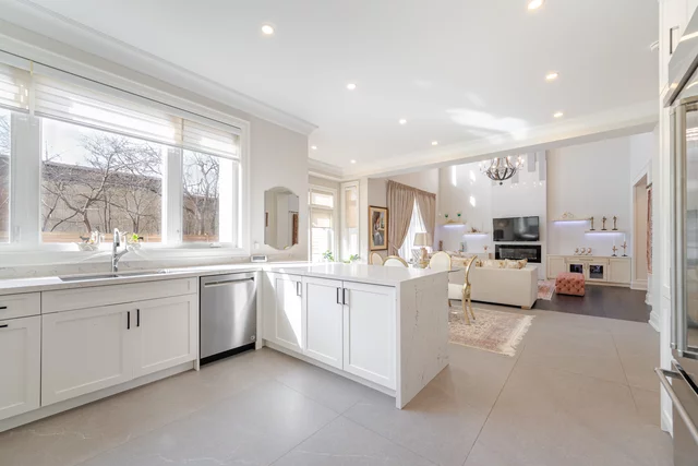2043 Saxon Road, Oakville - photo 32