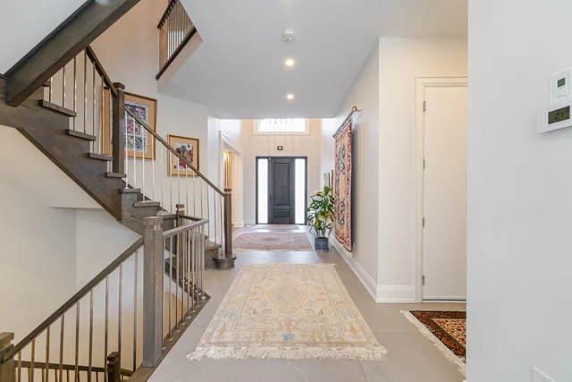 2043 Saxon Road, Oakville - photo 35
